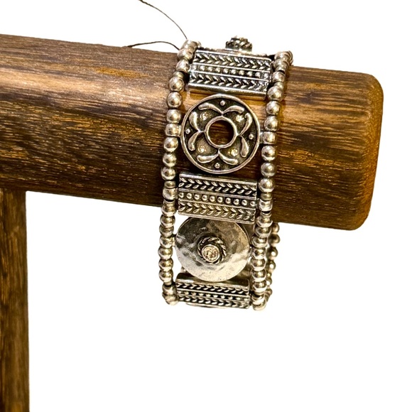 Chico's Silver Tone Geometric Stretch Bracelet NWT - Picture 3 of 7